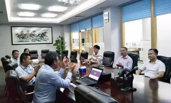 东莞市高新手艺工业协会长循分会江新红会长一行莅临恒峰g22旅行考察